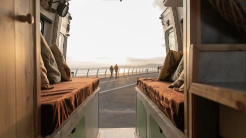 Annie The Ambulance – Ex-Ambulance, 3 Birth, Converted Campervan