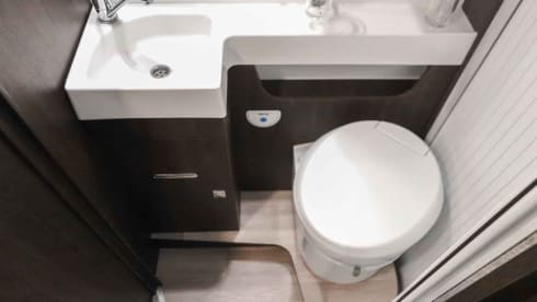 Cocoon 'IN – 4p Benimar semi-intégré à partir de 2022