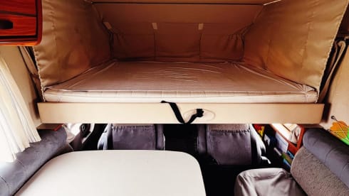 Experience our fully equipped Hymer Integrated. (Extra discount, see below)