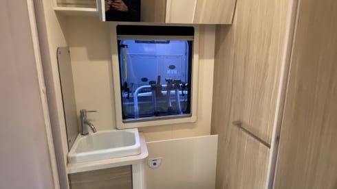 Evo – Very nice and well-kept 7-8 sleeper