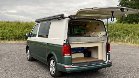 Cara Van-Netta –         Cara Van-Netta – Schotlands boetiekcamper