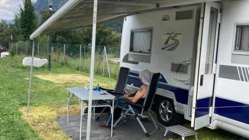 Pandabeer. – Unieke rust gevende Familie camper 4p