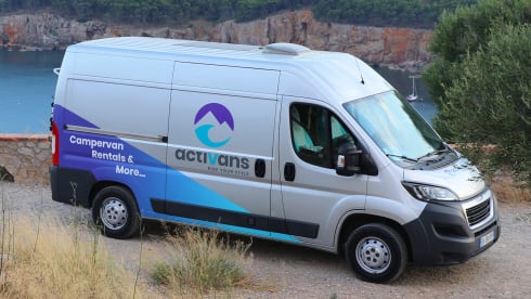 Surf Van 2 people - Costa Brava - Spain