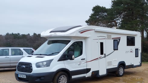 South Coast Explorer – 4 berth Roller Team Coachbuilt from 2017