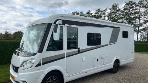 'Almost' new KNAUS VAN I 650 MEG.