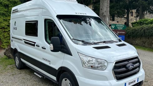 Nr. 1 – Van 238 / schönes Kastenwagen mit Automatikgetriebe