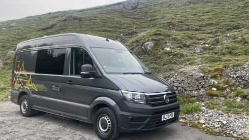 The one with the Orange Triangles – 2020 MWB VW Crafter