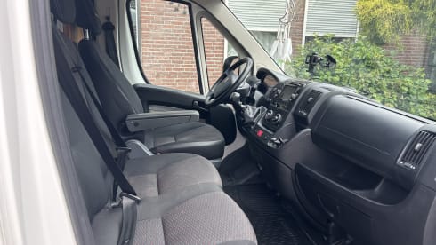 Bertje de Boxer – 3-Personen-Peugeot-Bus aus dem Jahr 2016