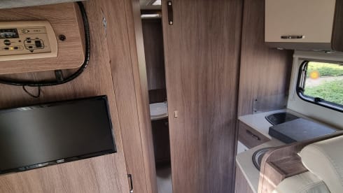 4p Bürstner camper 2016 KM FREE!