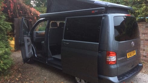 Herdy – 4 berth Volkswagen campervan
