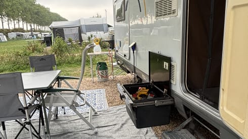 Echte gezinscamper – 6p Hymer alcove from 2000