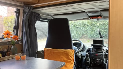 T’Beuzzie – Super Citroën Jumper Campervan 