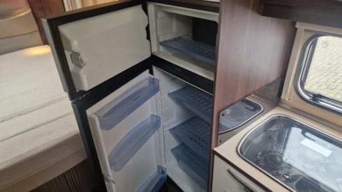 C38 – 3p Bürstner semi-integrato dal 2014