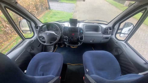 5p Hymer alcove from 2005
