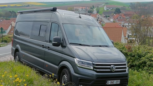 4p Volkswagen bus from 2020