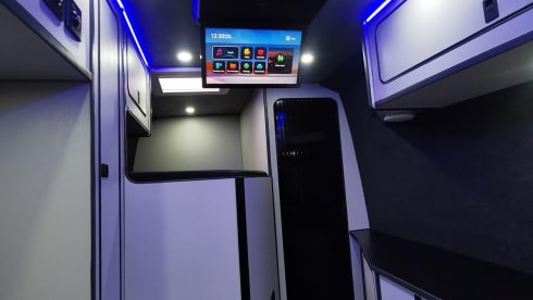 The Adventure Rig – 4 Berth Volkswagen Crafter built for Outdoor Adventures