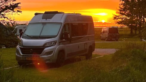 Luxuriöser und voll ausgestatteter Adria Twin von 2016 für 2-3 Personen