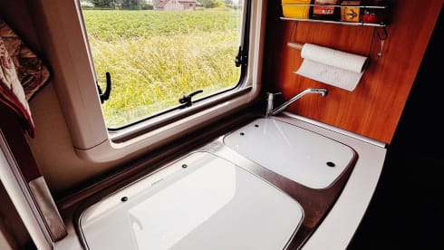 Experience our fully equipped Hymer Integrated. (Extra discount, see below)