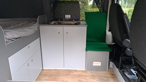 Peugeot boxer with fixed bed and large lifting roof