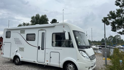 4-person comfortable Hymer
