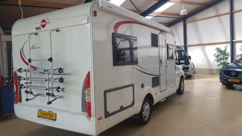 The Rolling palace – 4p Bürstner semi-integrated from 2012