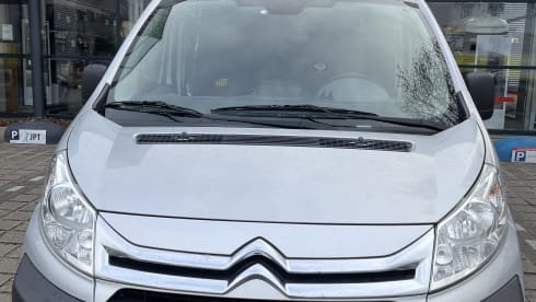 SomethingEls – 2-Sitzer Citroën-Bus aus dem Jahr 2013