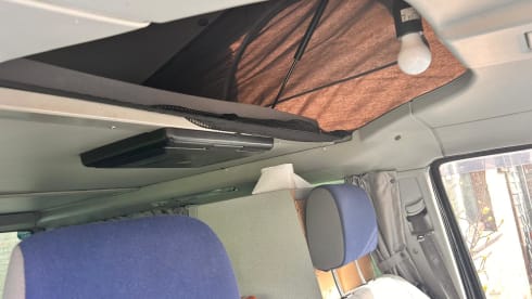 erwin  – 4p Westfalia campervan from 2002