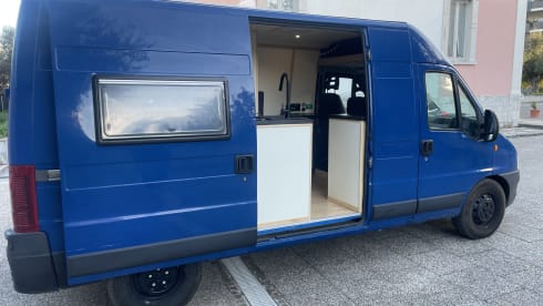 Van – Fiat Ducato Camper Van