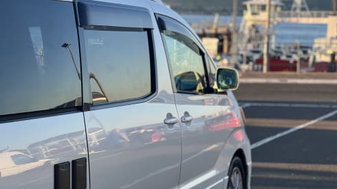 Toyota Alphard Automatic Bi-Fuel (Petrol / LPG)  