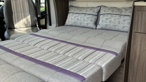 The Breeze – Comfortable, spacious and well equipped motorhome.
