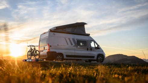 Nr. 1 Carado 'Just Go'  Automaat – Campervan avventuroso, nuovo dal 2025 e completamente equipaggiato.