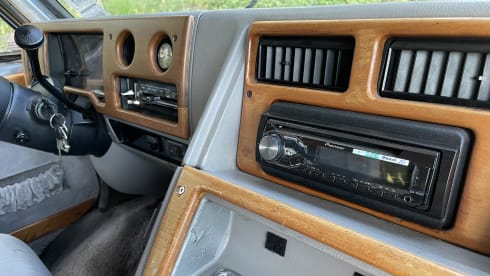 Chevy – Chevyvan with cruise control and LPG