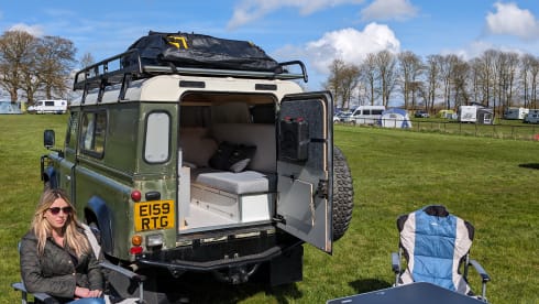 Big Green Rover – Land Rover Defender 110 Camper. 