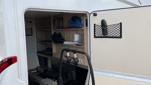 2p Mercedes-Benz semi-integrated from 2020