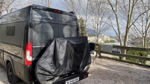 Tourne 6.4 – New Bus Camper for Rent Peugeot Boxer