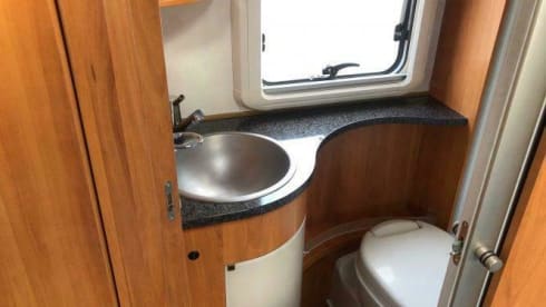 Tramp – Comfortable travel adventure for 2 people