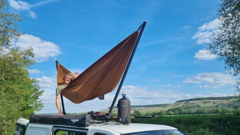 Zelfbouwcamper met dakhangmatten – 2p Renault campervan from 2015