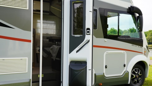 Fiat McLouis Continental H 745 GLC (model 2025)