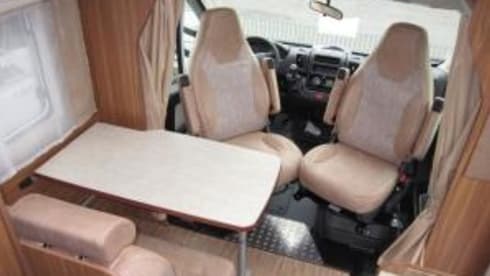 Compact Carado T135 BJ 2022/2023