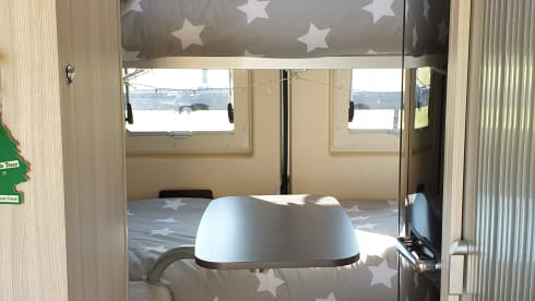 Very rare - Perfect getaway van - No bed set up required