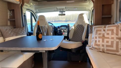 Beautiful luxury Burstner IXEO 680