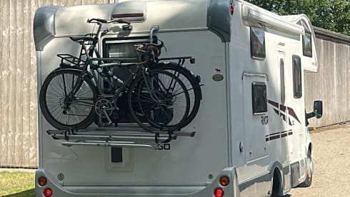 Space – 8p Ford Transit with luxury Koala 50 body 