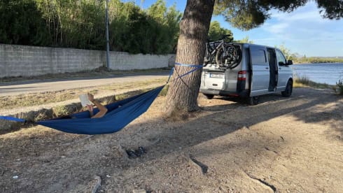 Nova – Simply experience. Learn to love camping with our VW t5.