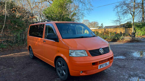 The Duke – Orange Volkswagen T5 2 berth campervan