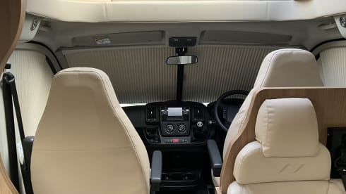 Bailey – Bailey semi-integrato a 6 posti letto, costruito nel 2019.