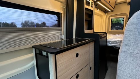 Nr. 1 – Van 238 / schönes Kastenwagen mit Automatikgetriebe