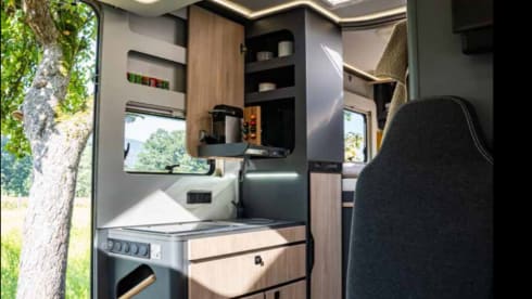Big Bear 🐻  – Frankia Now:  4 berth semi-integrated motorhomefrom 2025