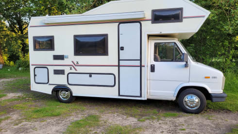 Nice 5p camper on petrol
