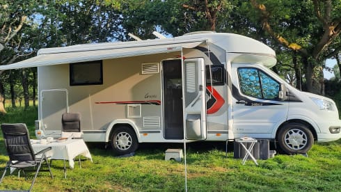 Kwist Bus – Camper 2020 - 4 p with air conditioning in living area - Challenger