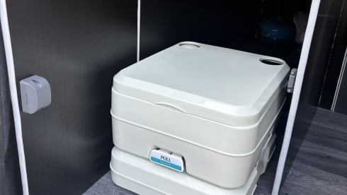 Lottie – 2 berth Campervan